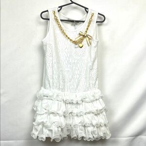Loredana White Knit Ruffle bottom dress with gold chain NWT size 6(65)